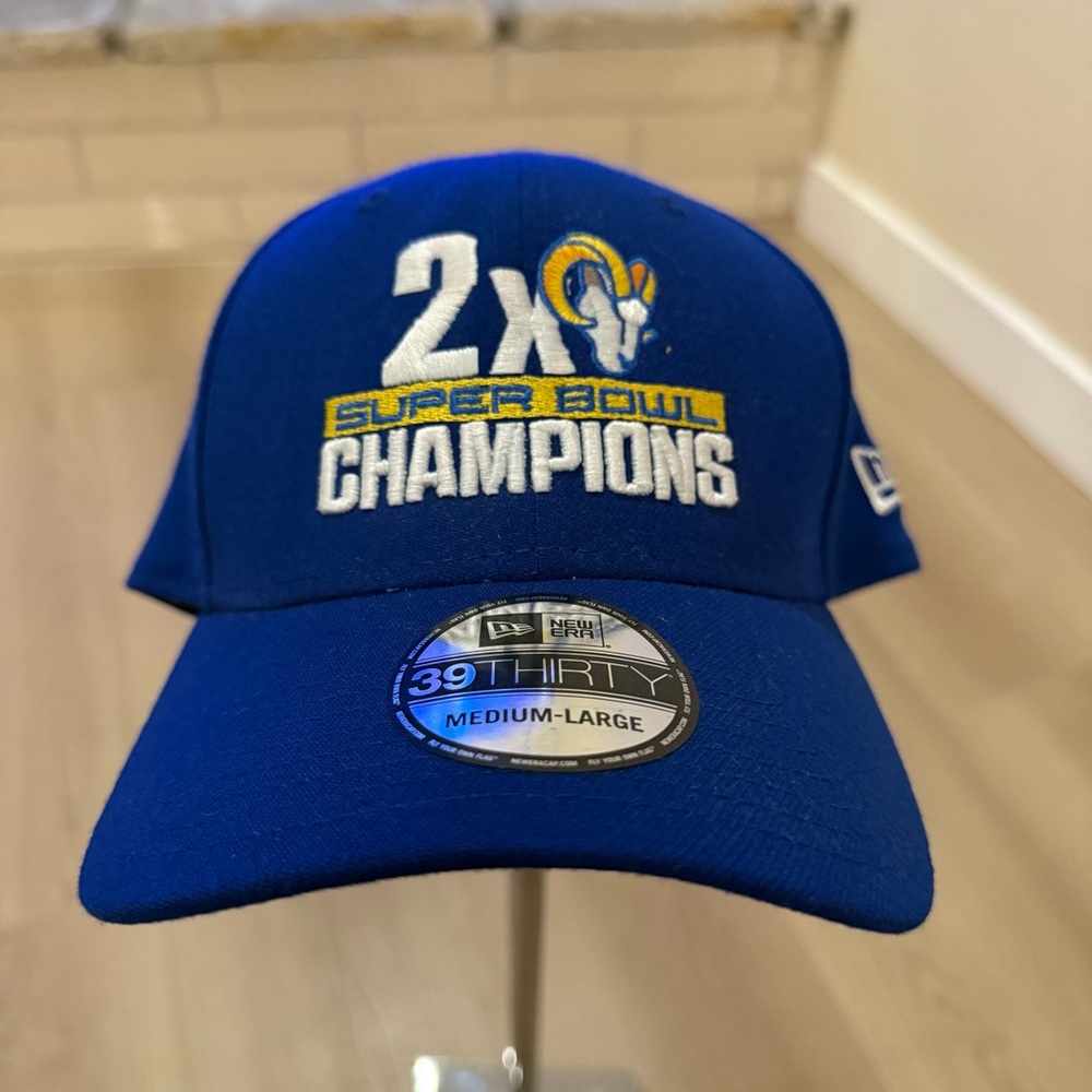 New Era Los Angeles Rams Blue Super Bowl Champions Hat NFL 39THIRTY